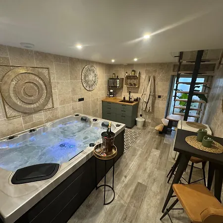 Thenalia Appartement *